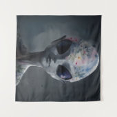 グレーエイリアン水カラーフローラポートレート タペストリー (正面(横))