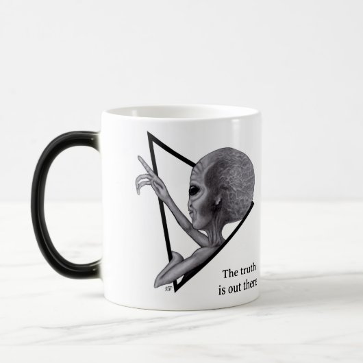 グレーエイリアン、真実はそこにある モーフィングマグカップ (左)