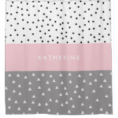 グレーエレガントとピンクの幾何学的な三角形とドット シャワーカーテン (正面)