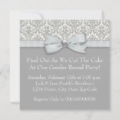 グレーエレガントダマスク性別シャワーを明らかにする 招待状 (裏面)