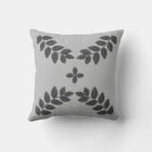 グレーエレガントプラ葉ント クッション (裏面)