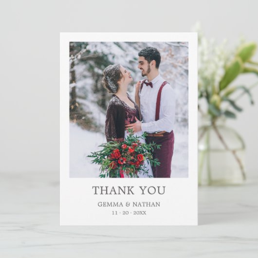 グレーエレガントTypo 1写真結婚のサンキューカード サンキューカード (スタンド正面)