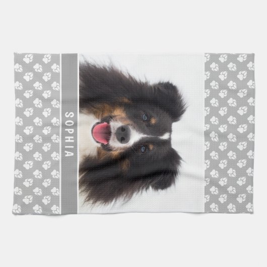 グレーカスタムと名前に白い手を付けたペットの写真 キッチンタオル (横)