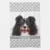 グレーカスタムと名前に白い手を付けたペットの写真 キッチンタオル (縦)