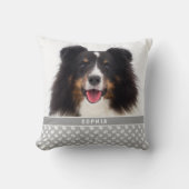 グレーカスタムと名前に白い手を付けたペットの写真 クッション (正面)