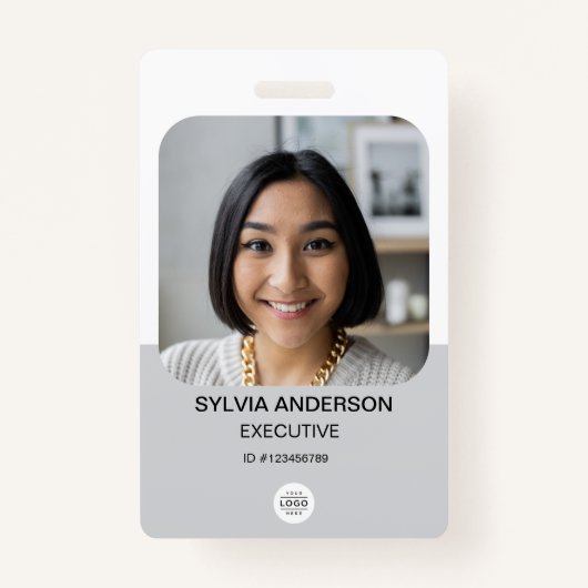 グレーカスタムフォト従業員IDロゴQRコード バッジ (正面)