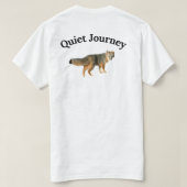 グレーキツネ グラフィックTシャツ - 静かな旅 Tシャツ (デザイン裏面)