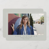 グレーグリーンシンプルのモダン写真独身の卒業 案内状 (正面/裏面)