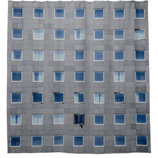 グレーコンクリート建物写真 シャワーカーテン (正面)