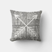 グレーサウスウェストトライバルパターン装飾用クッション クッション (正面)