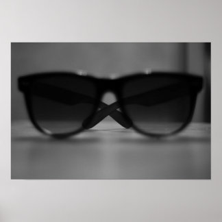 グレーシェード ポスター