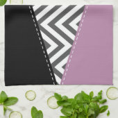 グレージグザグレイ、グレーシェブロン、紫、あなたの名前 キッチンタオル (折り畳み)