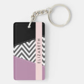 グレージグザグレイ、グレーシェブロン、紫、あなたの名前 キーホルダー (裏面)