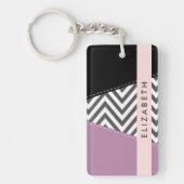 グレージグザグレイ、グレーシェブロン、紫、あなたの名前 キーホルダー (正面)