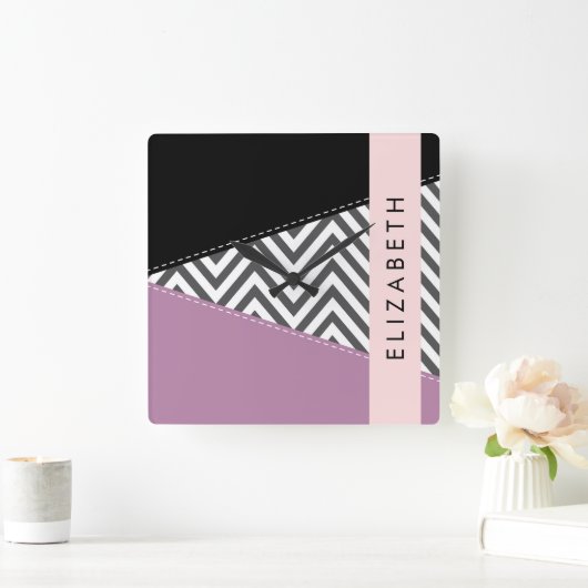 グレージグザグレイ、グレーシェブロン、紫、あなたの名前 スクエア壁時計 (ホーム)