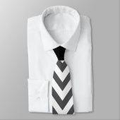 グレージグザグ、グレーシェブロン、ジグザグパターン、ピンク ネクタイ (タイ)