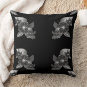 グレースケールフローラ クッション (ブランケット)