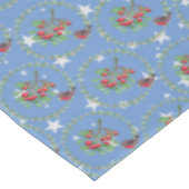 グレースターブルーレッドロビンリースクリスマス テーブルクロス (アングル)