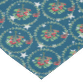 グレースターブルーレッドロビンリースクリスマス テーブルクロス (アングル)