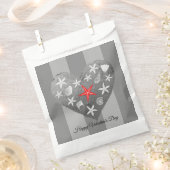 グレーストライプテーマ沿岸シーシェルスタフィッシュハート フェイバーバッグ (クリップ留めされた状態)