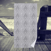 グレーダイヤモンドとホワイトダイヤモンドのアールデコパターン ビーチタオル