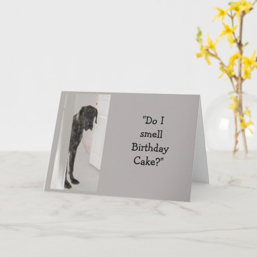グレートダーンドッグユーモアママお誕生日ケーキおもしろい カード (黄色い花)