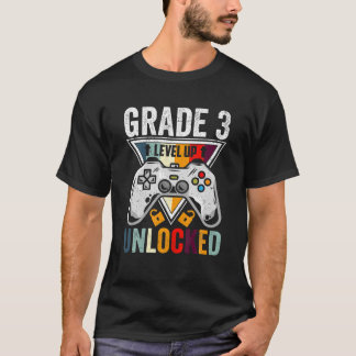 グレード3レベルアップアンロックされた3グレードのゲーマー戻る Tシャツ