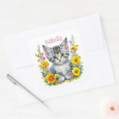 グレーパーソナライズされたの子猫と花の水色 スクエアシール (封筒)