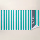 グレーパーソナライズされたグリーンアンドホワイトカバナストライプ ビーチタオル (正面)