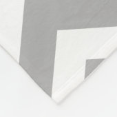 グレーパーソナライズされたティール（緑がかった色）シェブロン消防車 フリースブランケット (角)