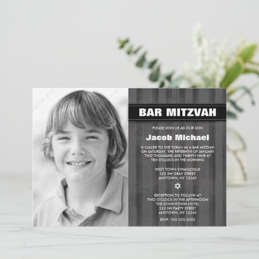 グレーブラックストライプバー(ユダヤ教の)バル・ミツバー招待状 招待状 (スタンド正面)
