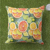 グレープフルーツ、レモン、ライム、オレンジ アウトドアクッション (芝生)