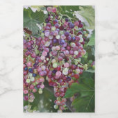 グレープヴィン・グローリー – Hyperrealistic Vineyard Art for ワインラベル (シングルラベル)