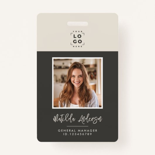 グレーベージュQRコードモダン写真ミニマル抽象芸術 バッジ (正面)