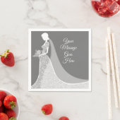 グレーホワイトのエレガントなレースのドレスを着た ブライダルシャワーのナプキン スタンダードカクテルナプキン (インサイチュ)