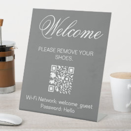 グレーホワイトウェルカムアウトシューズQR Wi-fi 台座サイン
