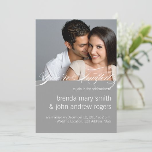 グレーホワイトシンプルフォトモダン結婚式招待状 招待状 (スタンド正面)