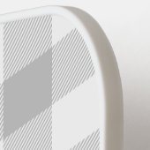 グレーホワイトバッファロープレイドフランネルモノグラム ピックルボールラケット (左詳細)