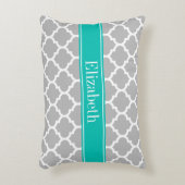 グレーホワイトモロッコ#5ティール(緑がかった色)名モノグラム アクセントクッション (正面(垂直))