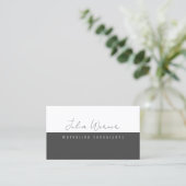 グレーミニマルモダンプロフェッショナルマーケティング 名刺 (スタンド正面)