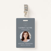 グレーミニマルIDカスタムモノグラムのロゴ&写真 バッジ (正面クリップ)