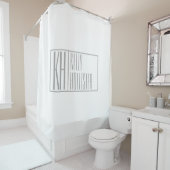 グレーモダンのイニシャルと名前のロゴ シャワーカーテン (インサイチュ)