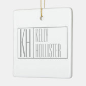 グレーモダンのイニシャルと名前のロゴ セラミックオーナメント (左)