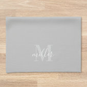 グレーモダンのパーソナライズされたファミリ名モノグラム キッチンタオル