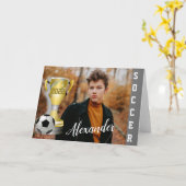 グレーモダンサッカースポーツ写真と彼の名前 カード (黄色い花)