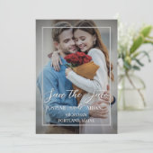 グレーモダンシェードとフォトウェディング日付を保存 セーブザデート (スタンド正面)