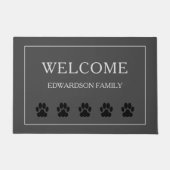 グレーモダンバーラップ歓迎ファミリー名犬の足 ドアマット (正面)