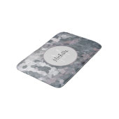 グレーモダンピンク抽象芸術円モノグラム バスマット (アングル)