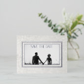 グレーモダンフォトウェディング日付の保存 箔シーズンポストカード (立ち正面)