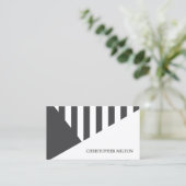 グレーモダンホワイトジオメトリックストライプコンサルタント 名刺 (スタンド正面)